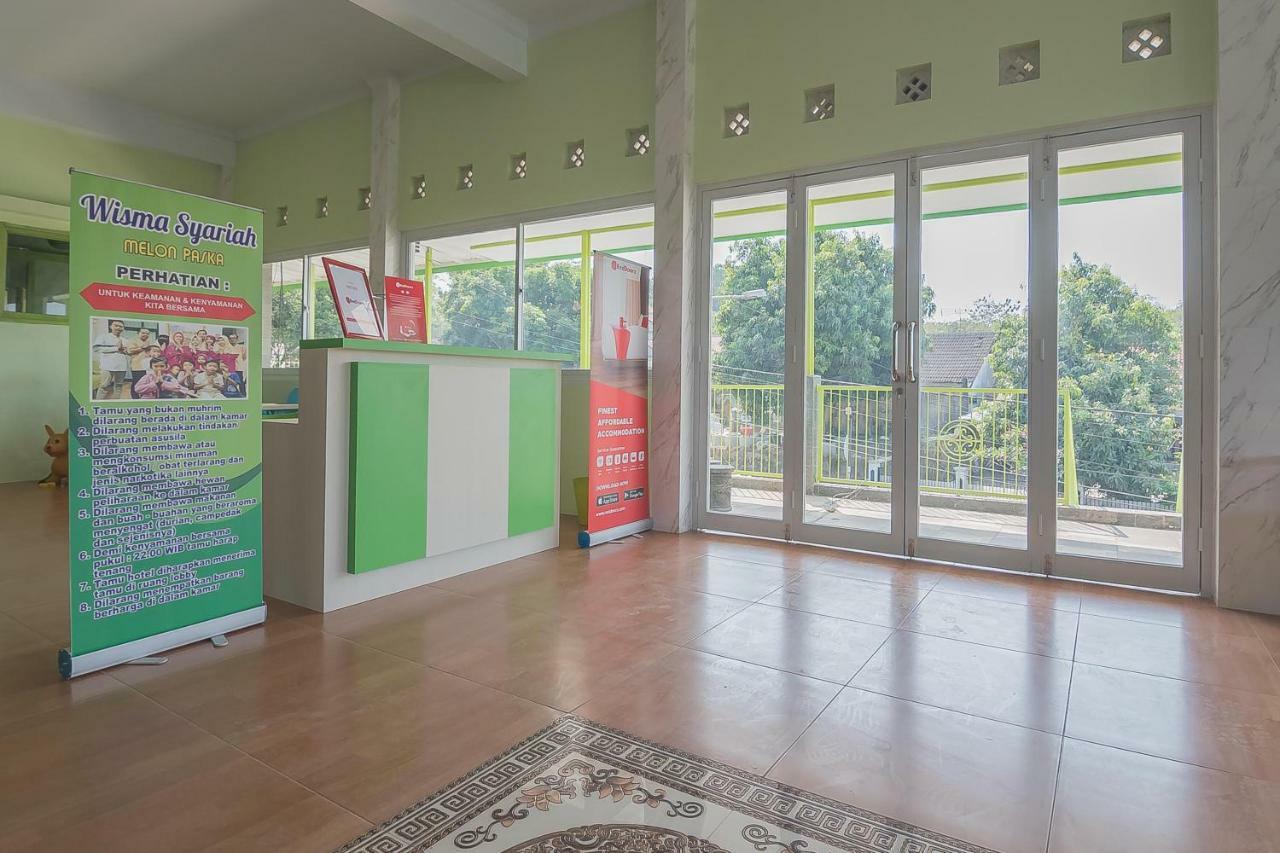 Reddoorz Syariah Near Museum Wisma Karya 수방 외부 사진